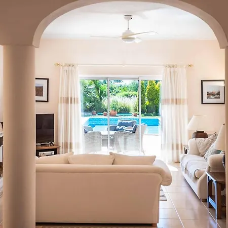 Casa Limoeiro * Estômbar
